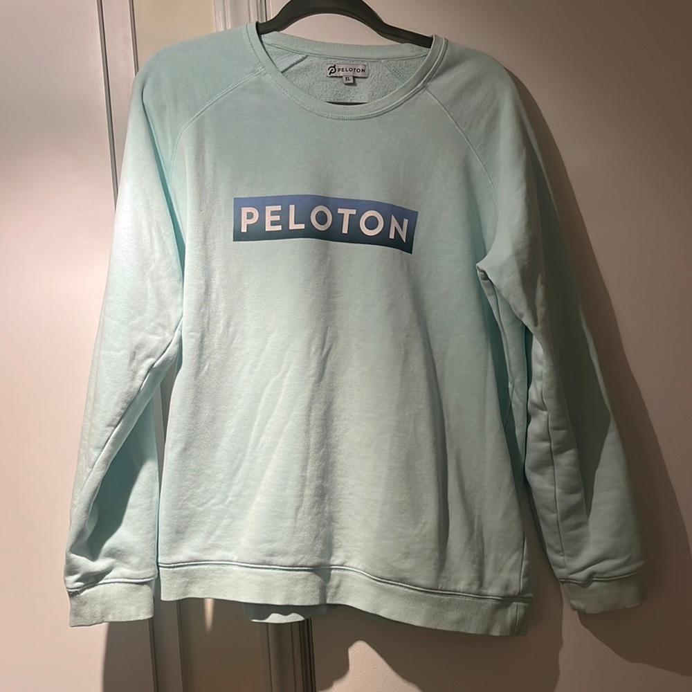 PELETON CREWNECK SWEATSHIRT